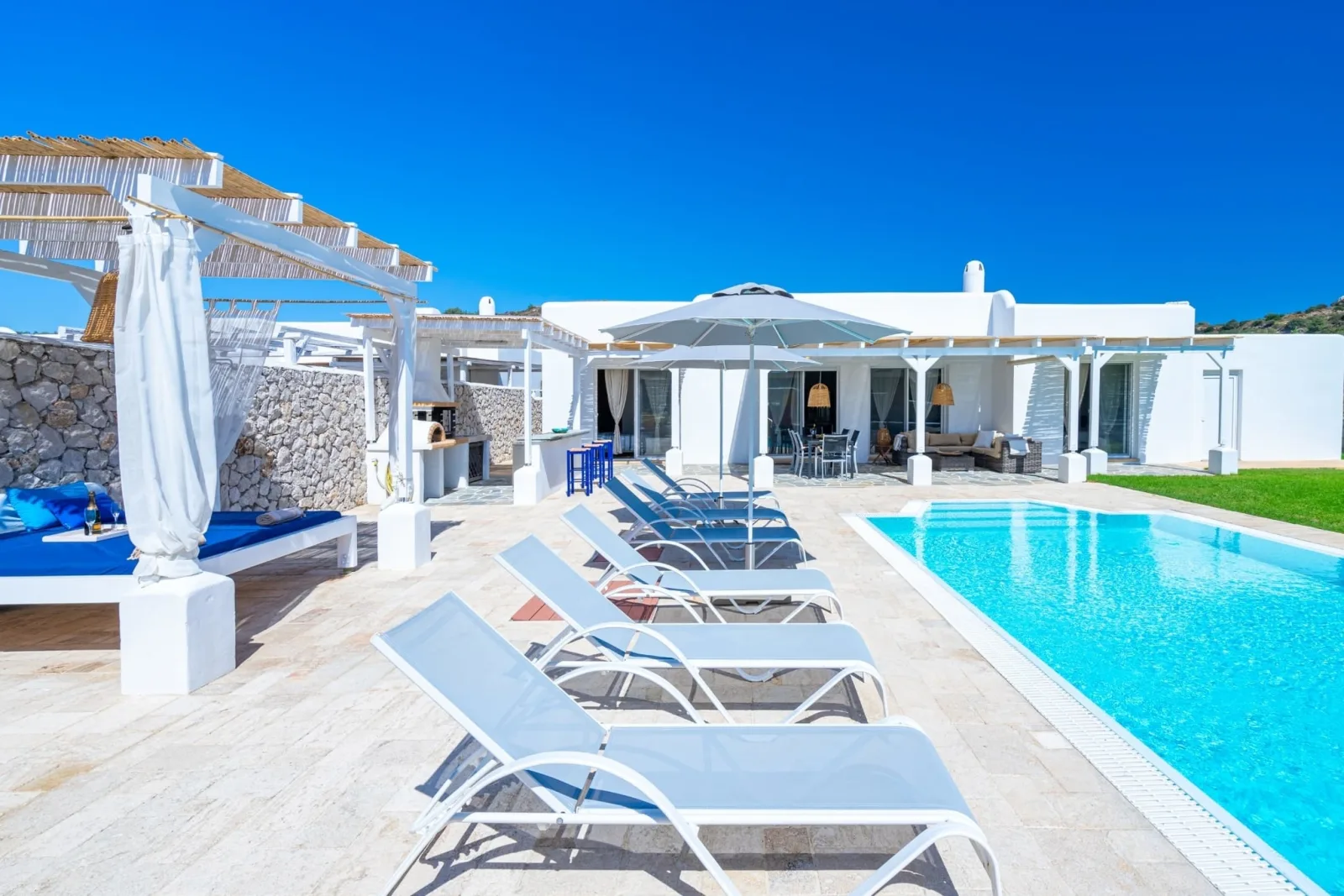Villa Philena Ladiko+ heizbarer Pool