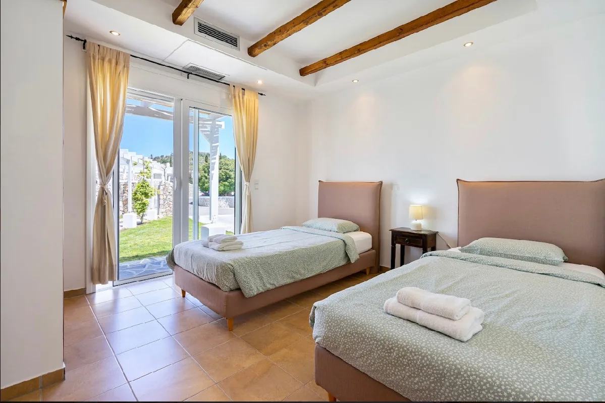 Villa Philena Ladiko+ heizbarer Pool