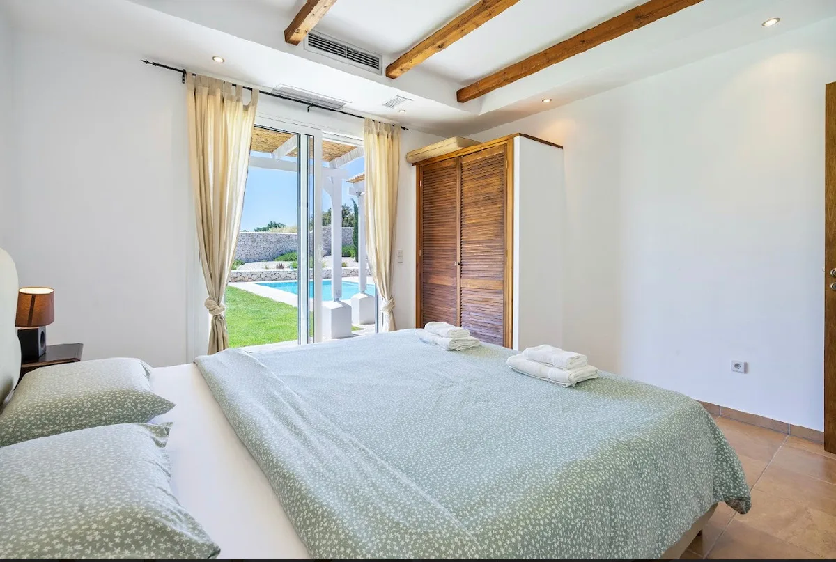 Villa Philena Ladiko+ heizbarer Pool