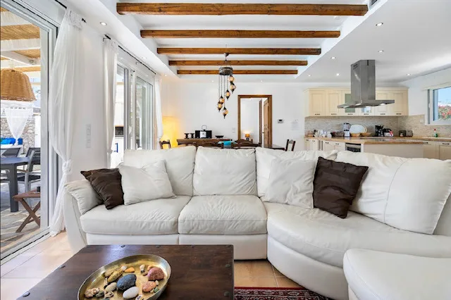 Villa Philena Ladiko+ heizbarer Pool