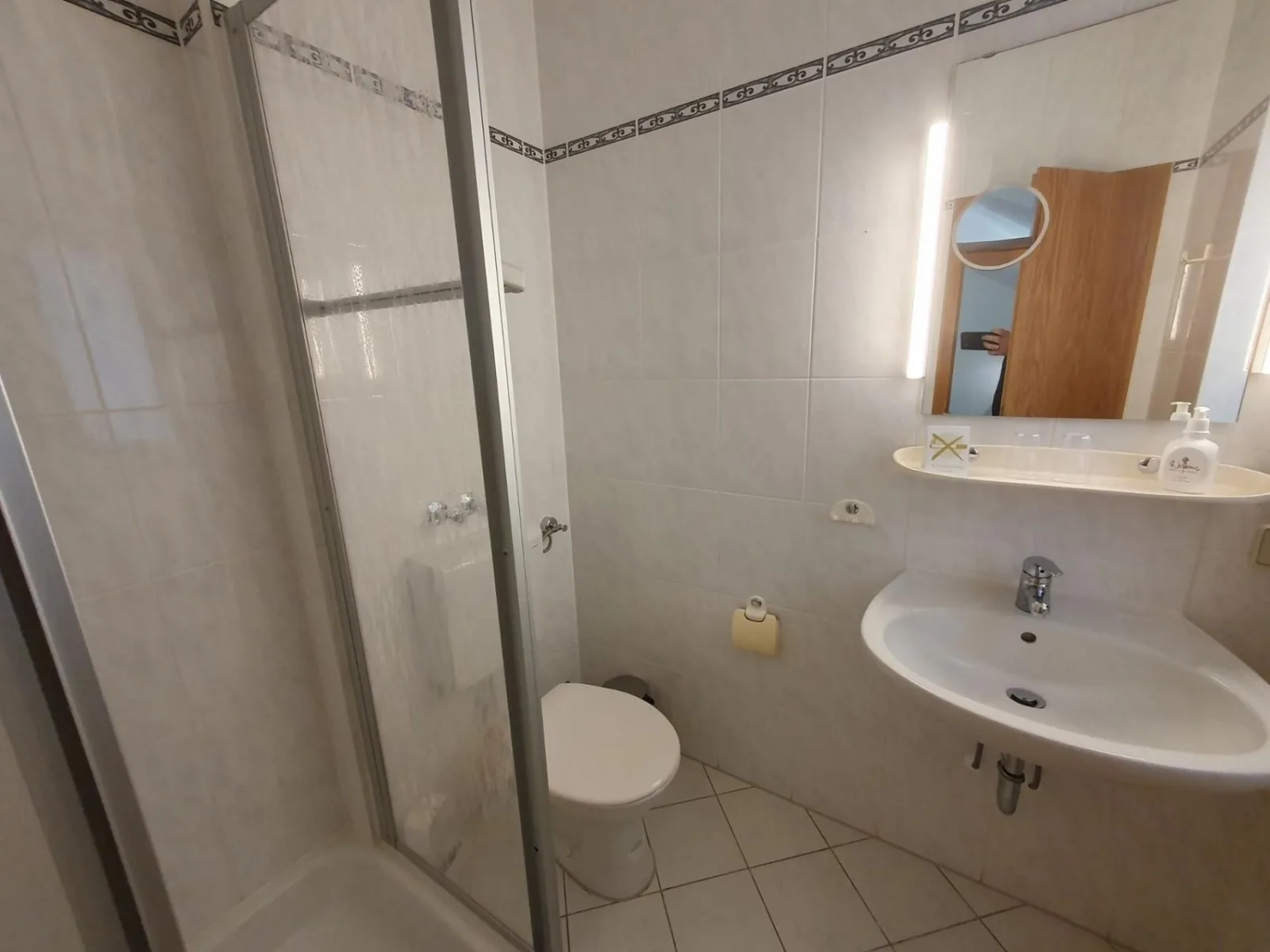 ABM Apartment 33