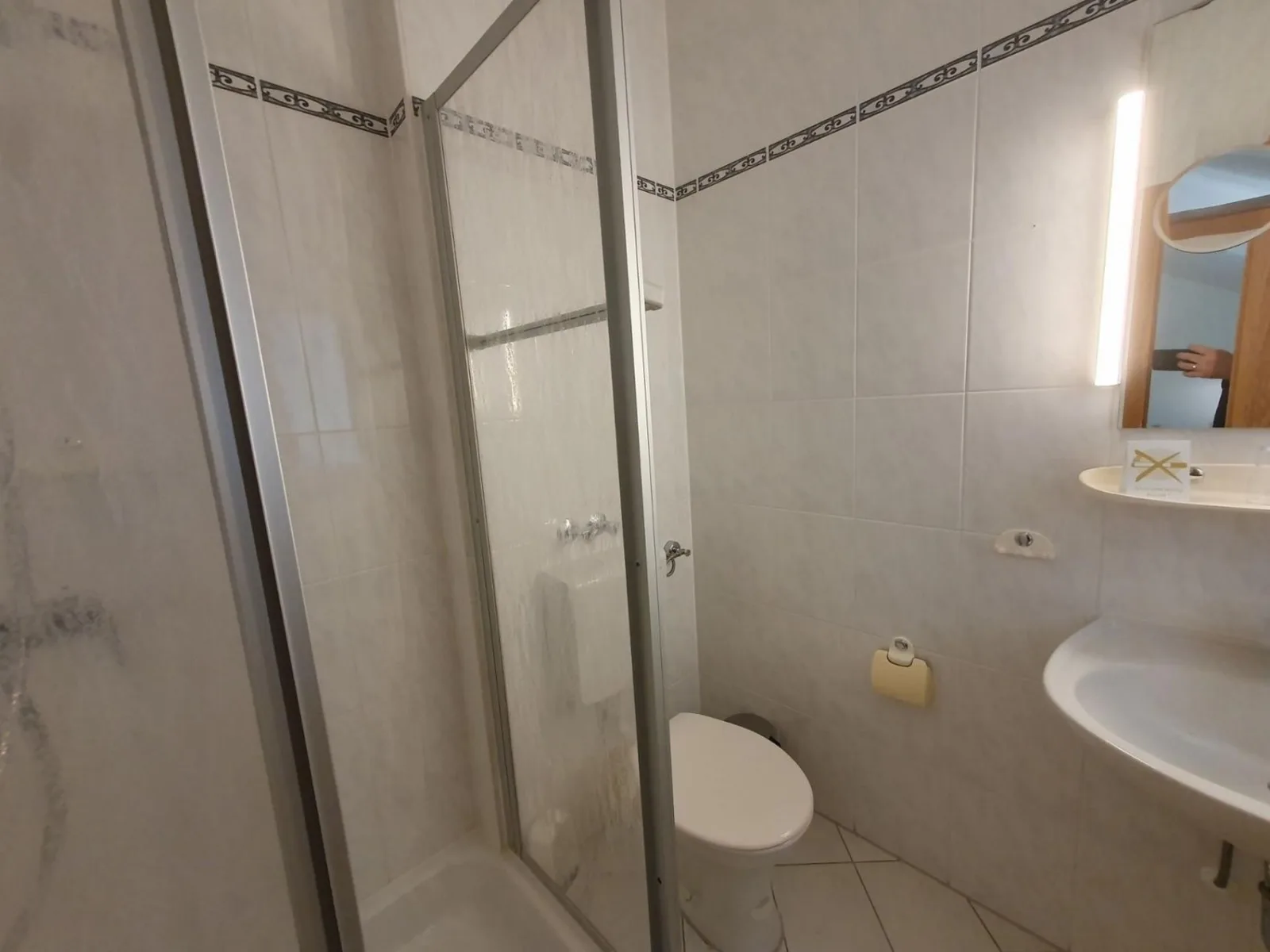 ABM Apartment 33