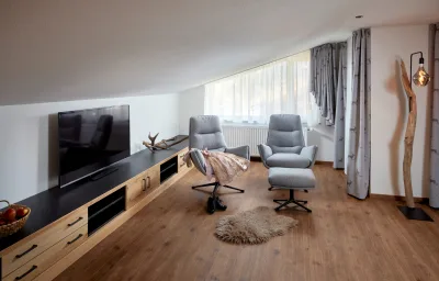 Deluxe Maximilian 12