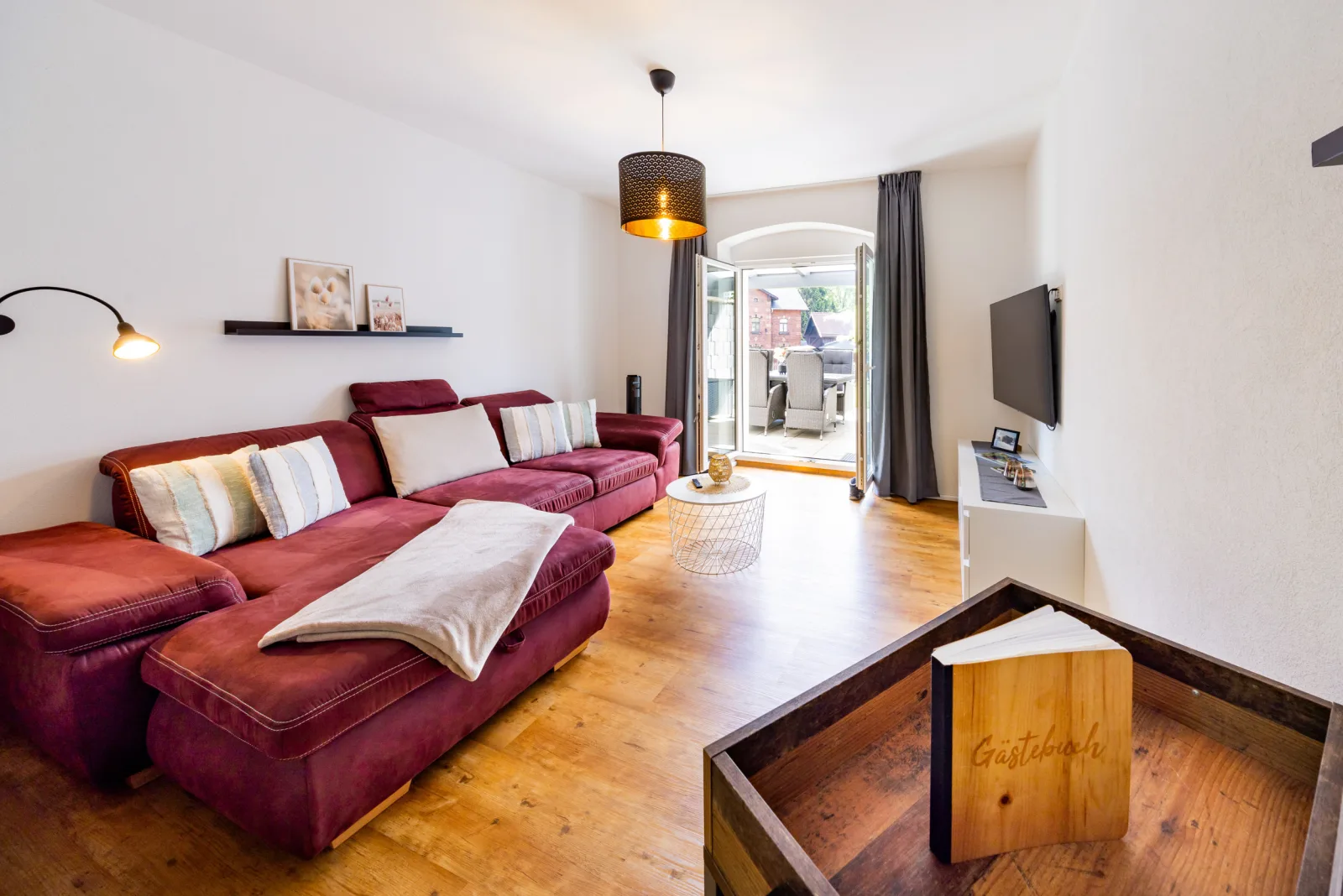Ferienhaus Bimmelbahn- Familienferienhaus 100 m² am Dampflokbahnhof / Sauna / Trampolin/ Spielezimmer
