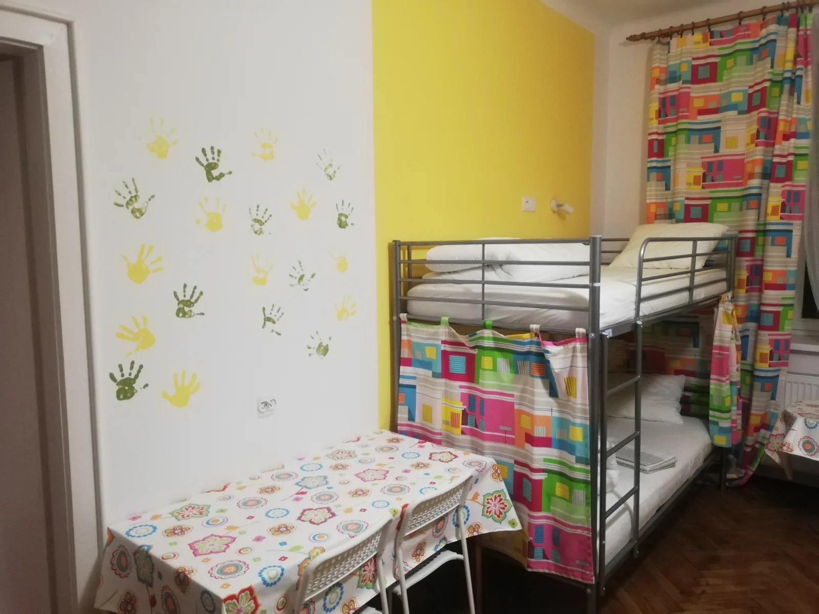 Family room for 8 guests (Cracow Old Town)