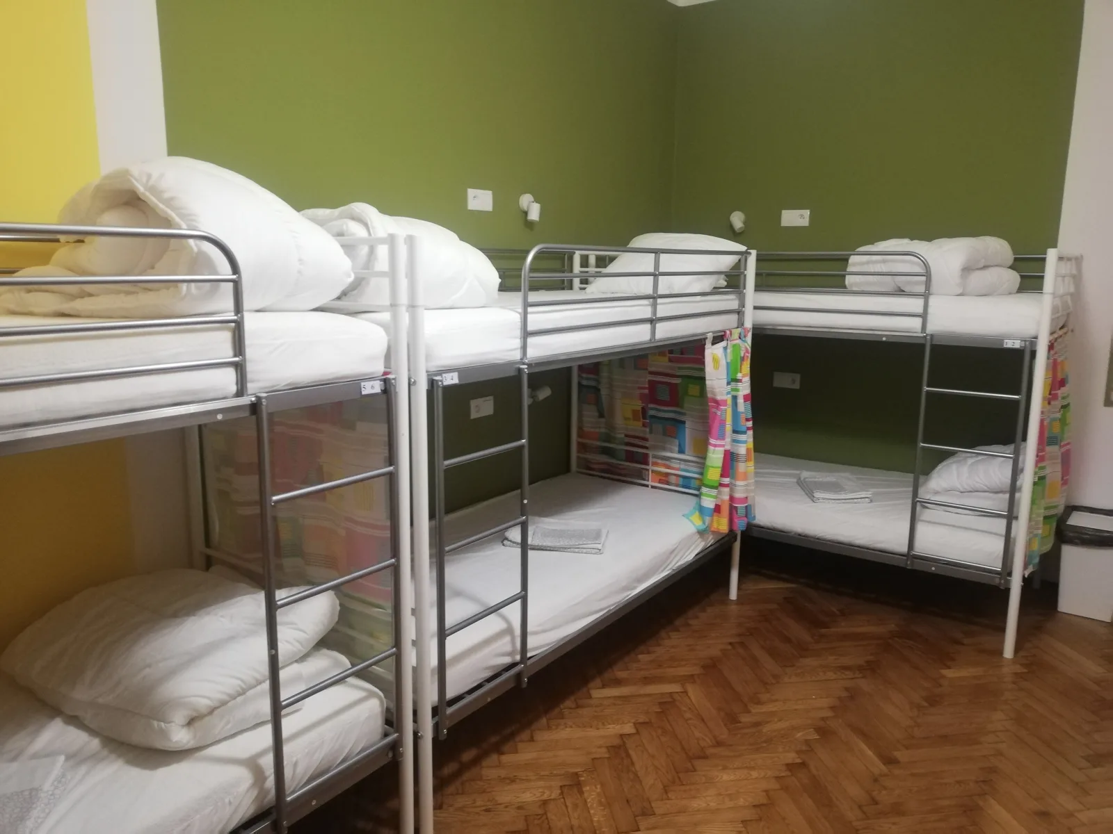 Family room for 8 guests (Cracow Old Town)