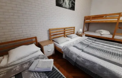 Family room for 5 guests (Cracow Old Town)