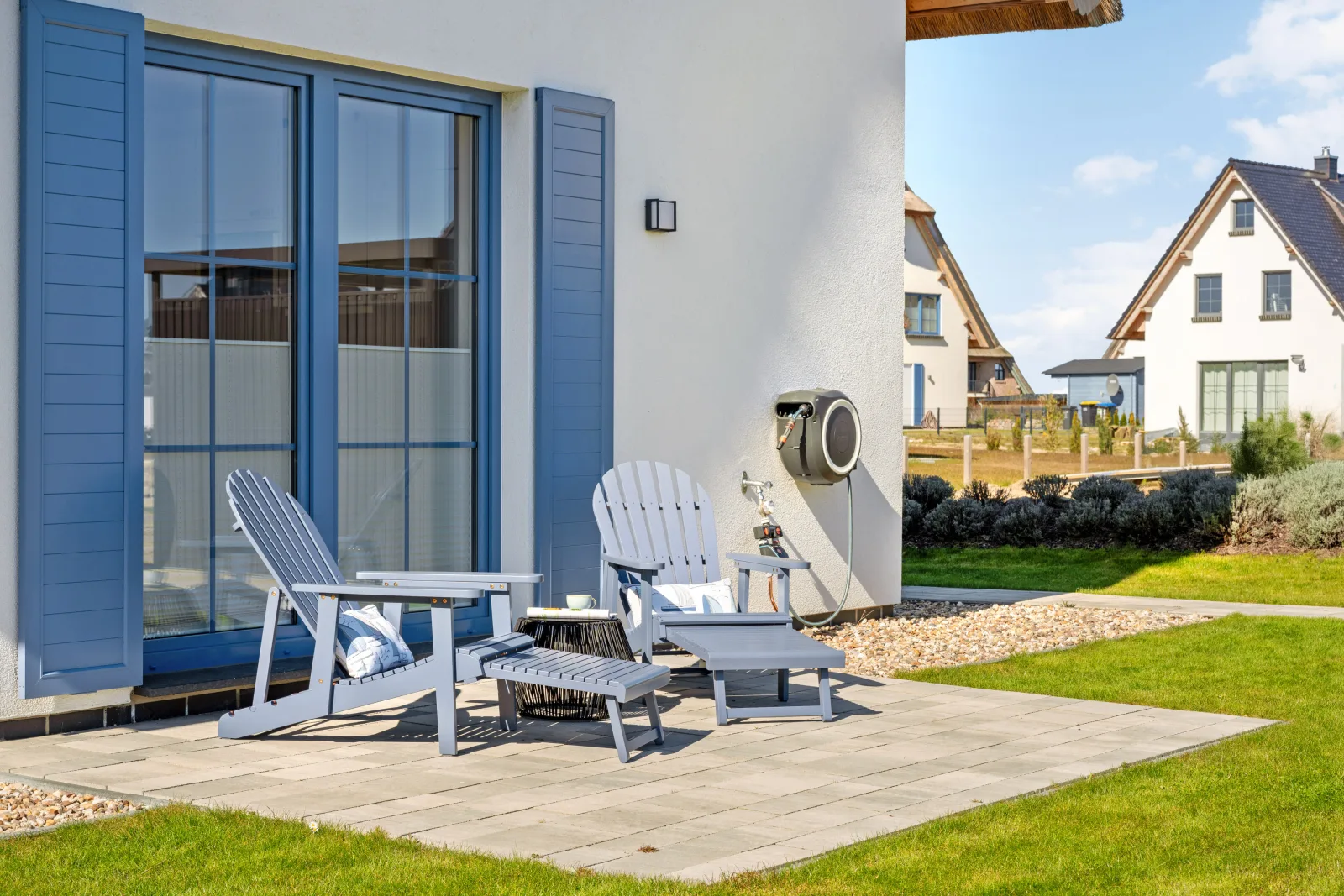 Rügenzauber – Reetdachhaus mit Sauna & Kamin | Strandnähe | Garten