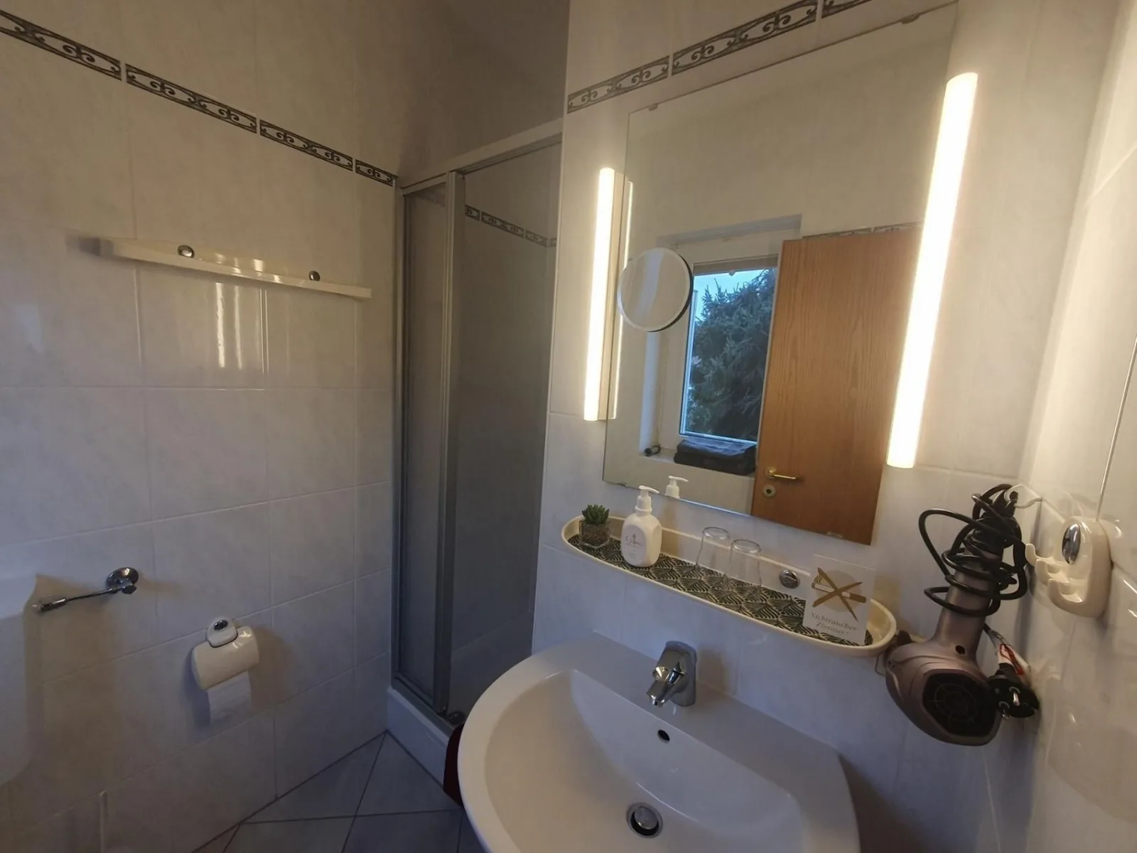 ABM Apartment 16