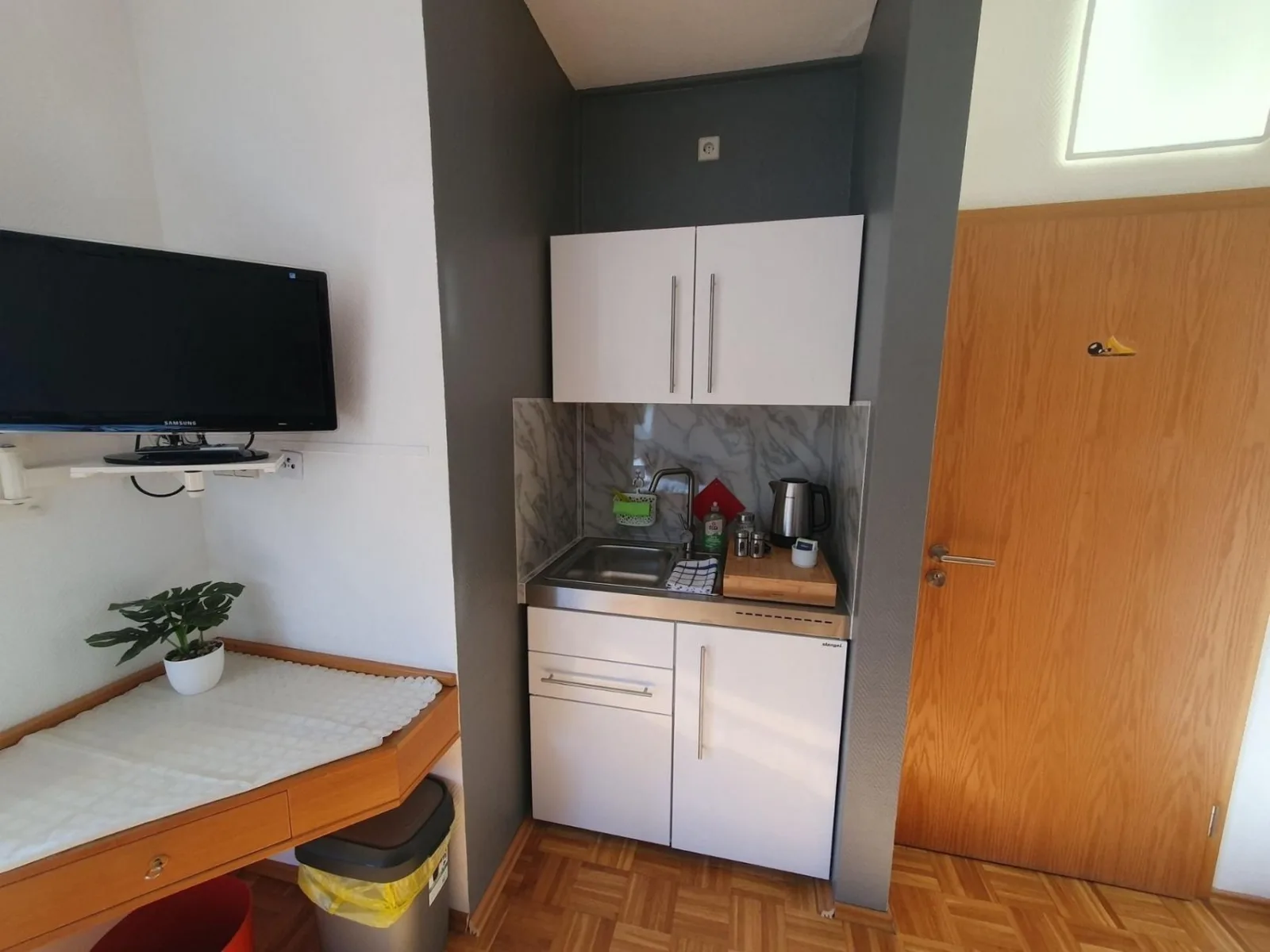 ABM Apartment 16