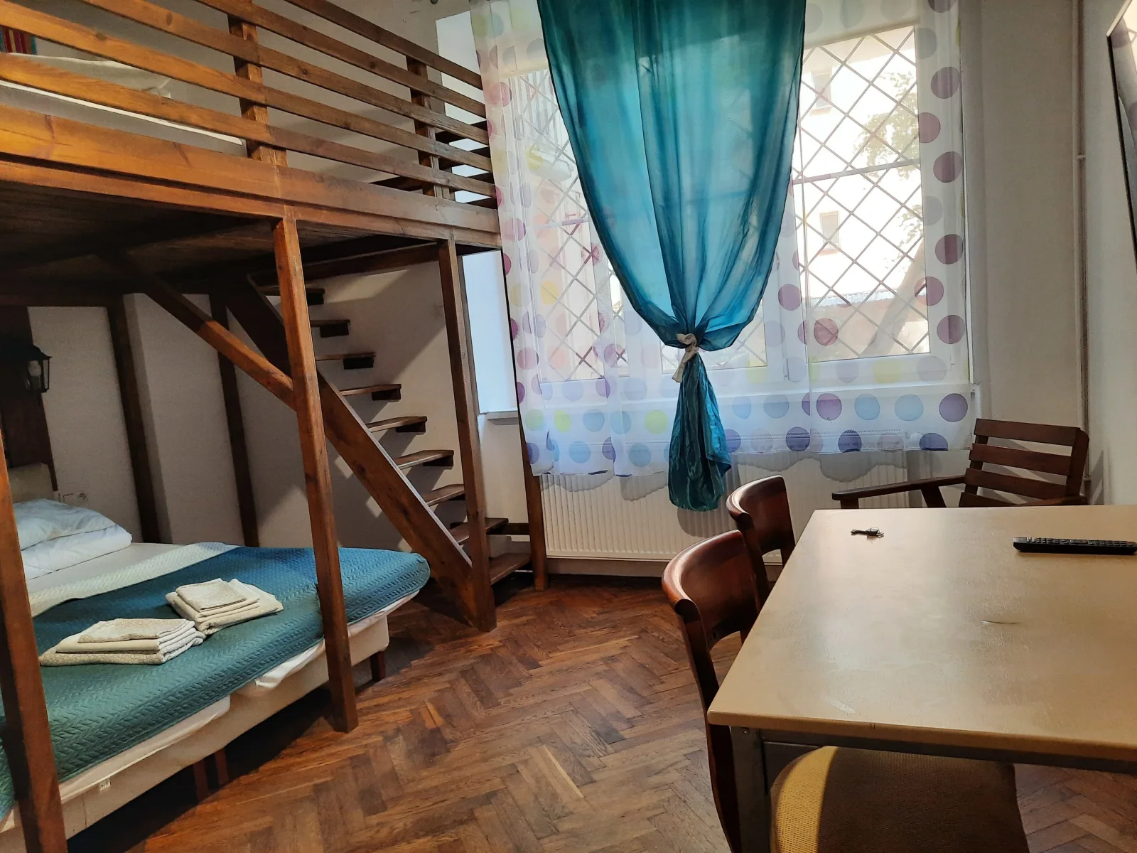 Family for 5 guests (Cracow Old Town)