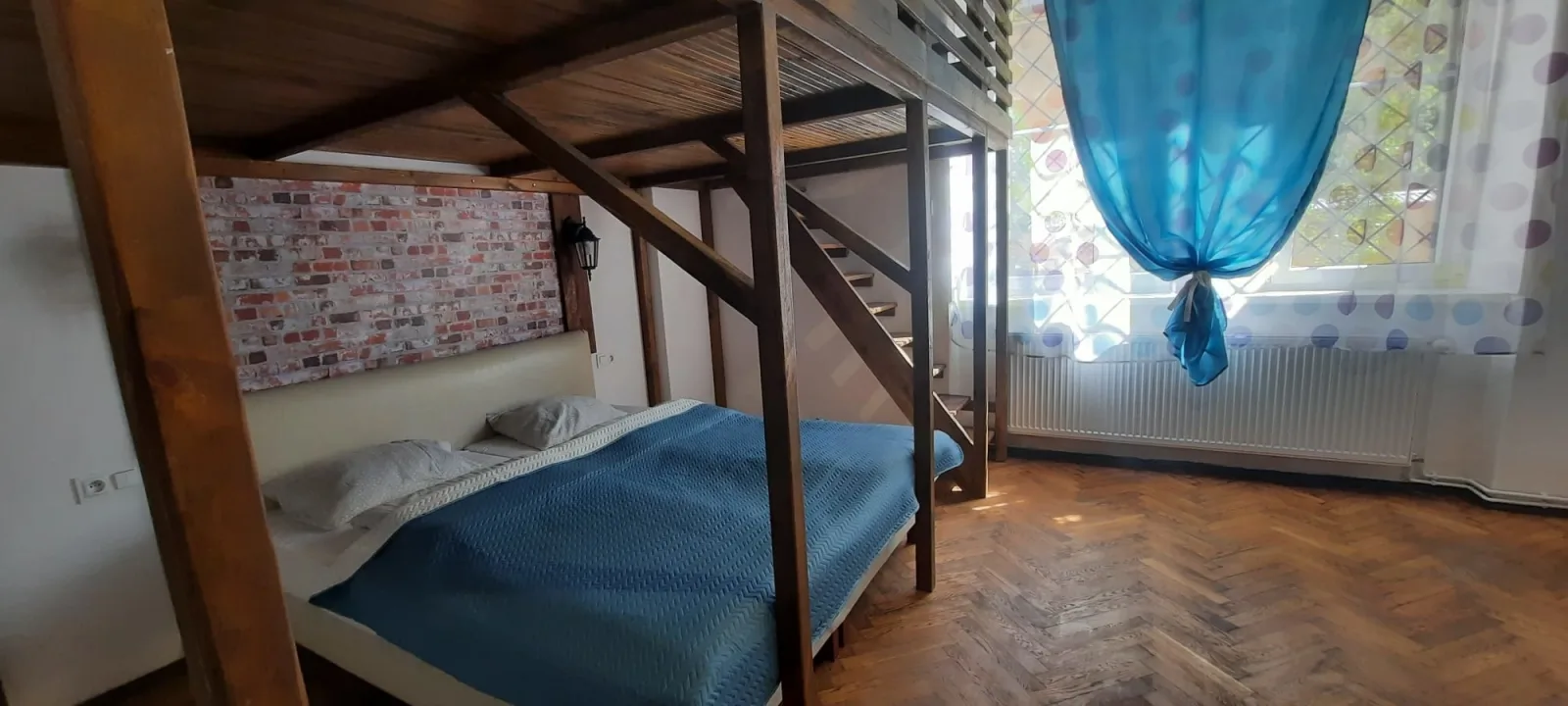 Family for 5 guests (Cracow Old Town)