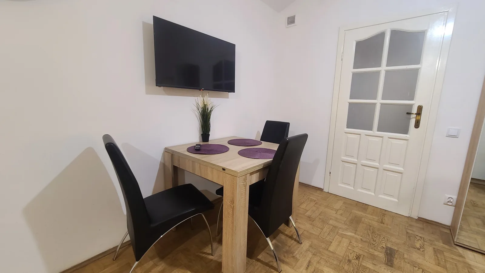 Triple room (Cracow Old Town)
