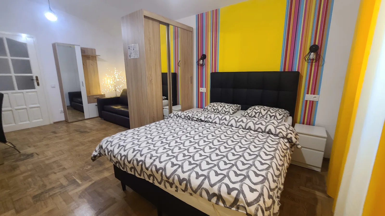 Triple room (Cracow Old Town)