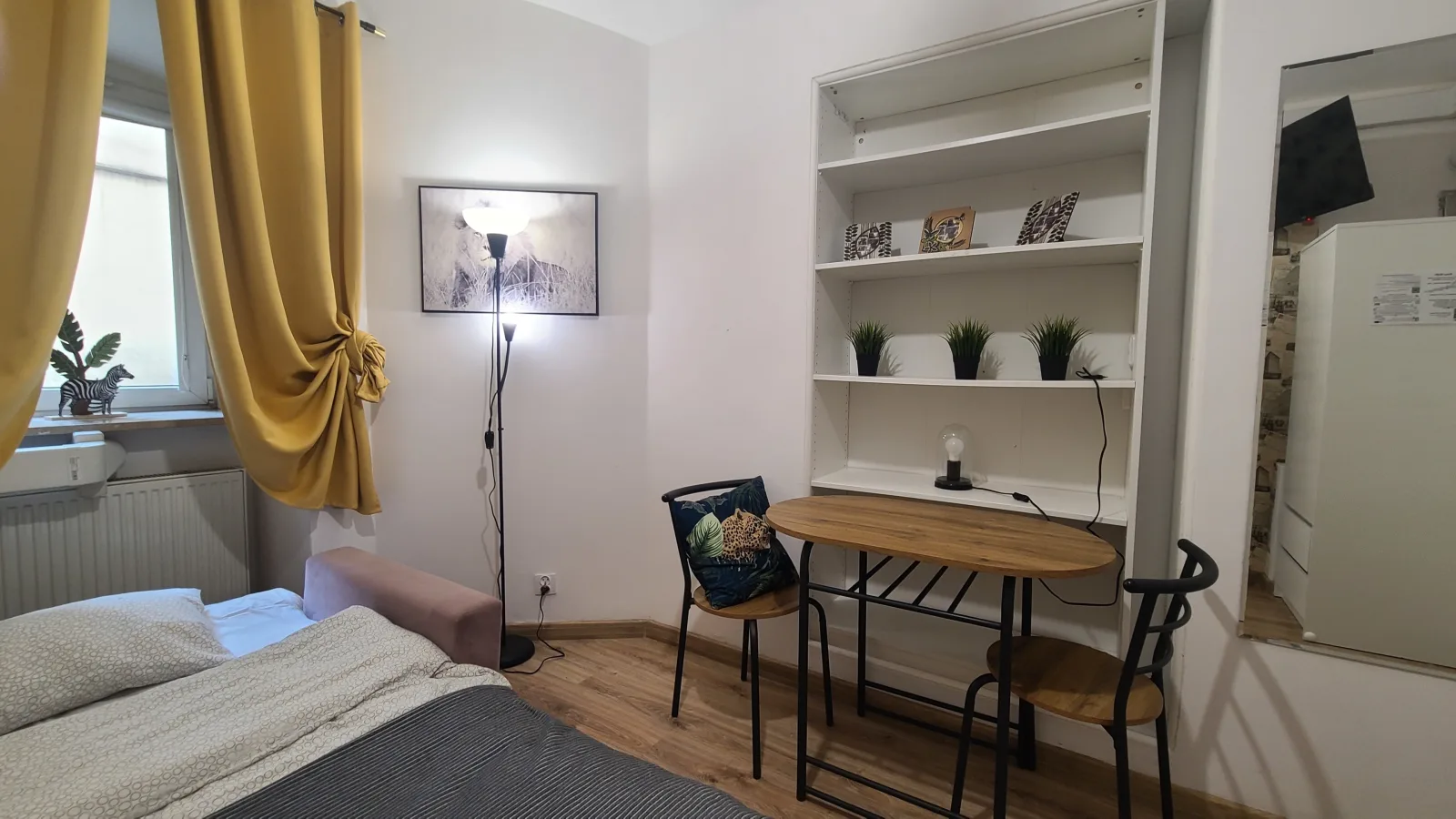 Single room (Cracow Old Town)
