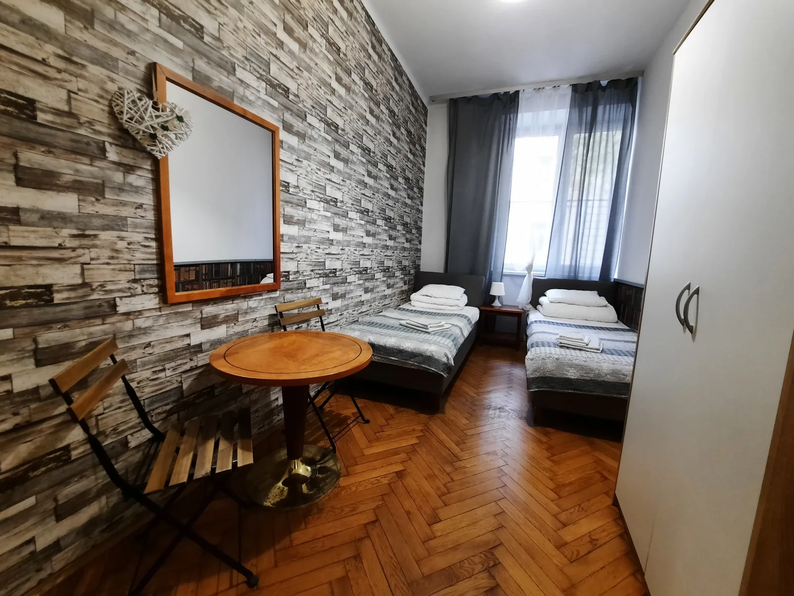Twin room (Cracow Old Town)