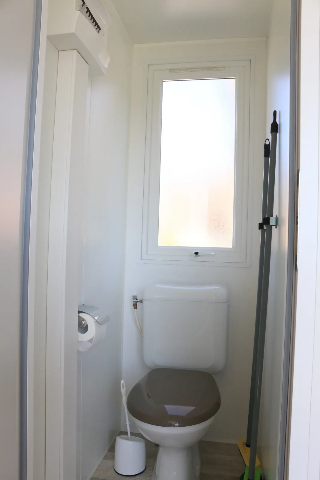 Mobilheim Wattwurm mit Veranda am Kransburger See (555)
