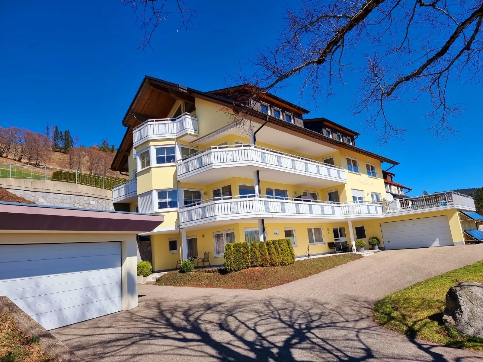 "Deluxe" Ferienwohnung Schwarzwald, 8 Personen, 140 qm, Haus Sonnenschein, 2 Balkone