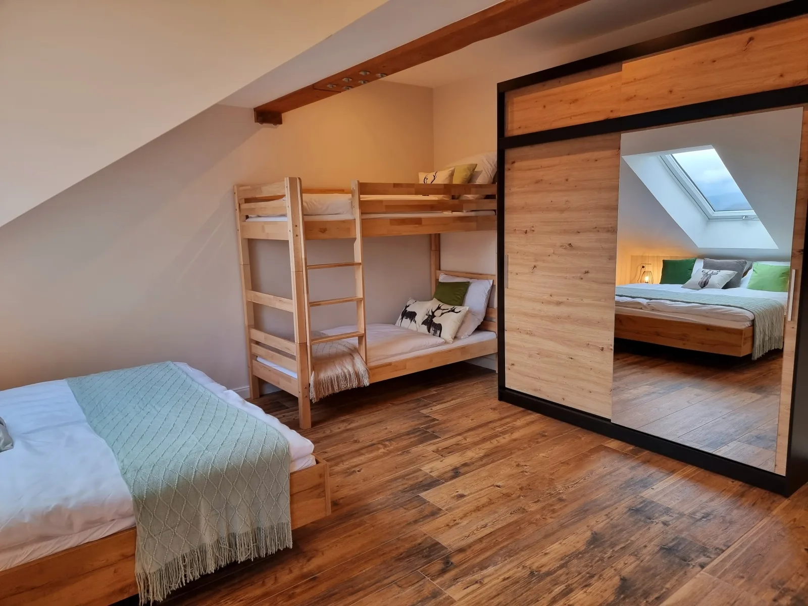 "Deluxe" Ferienwohnung Schwarzwald, 8 Personen, 140 qm, Haus Sonnenschein, 2 Balkone