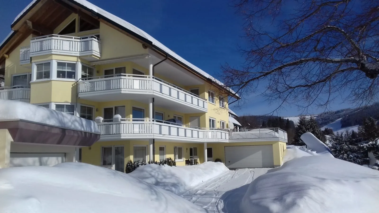 "Deluxe" Ferienwohnung Schwarzwald, 8 Personen, 140 qm, Haus Sonnenschein, 2 Balkone