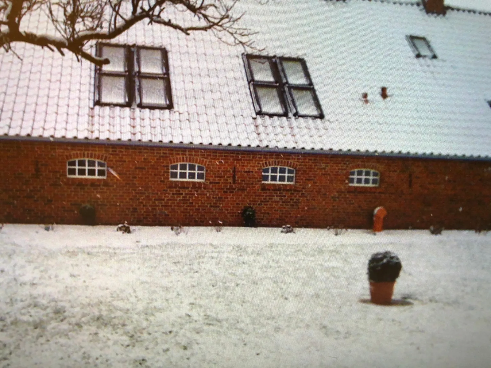 Uns Burnhuus / "Vorderhuus"