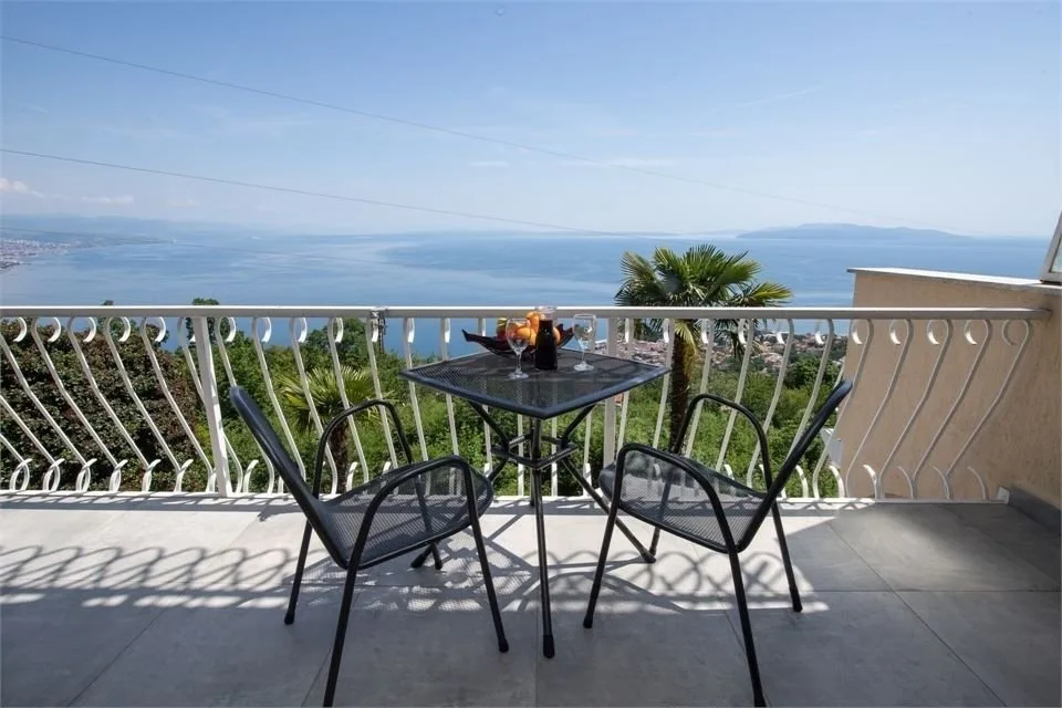 BELA VISTA 5 Appartements Opatija