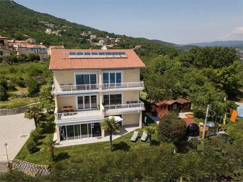 BELA VISTA 5 Appartements Opatija
