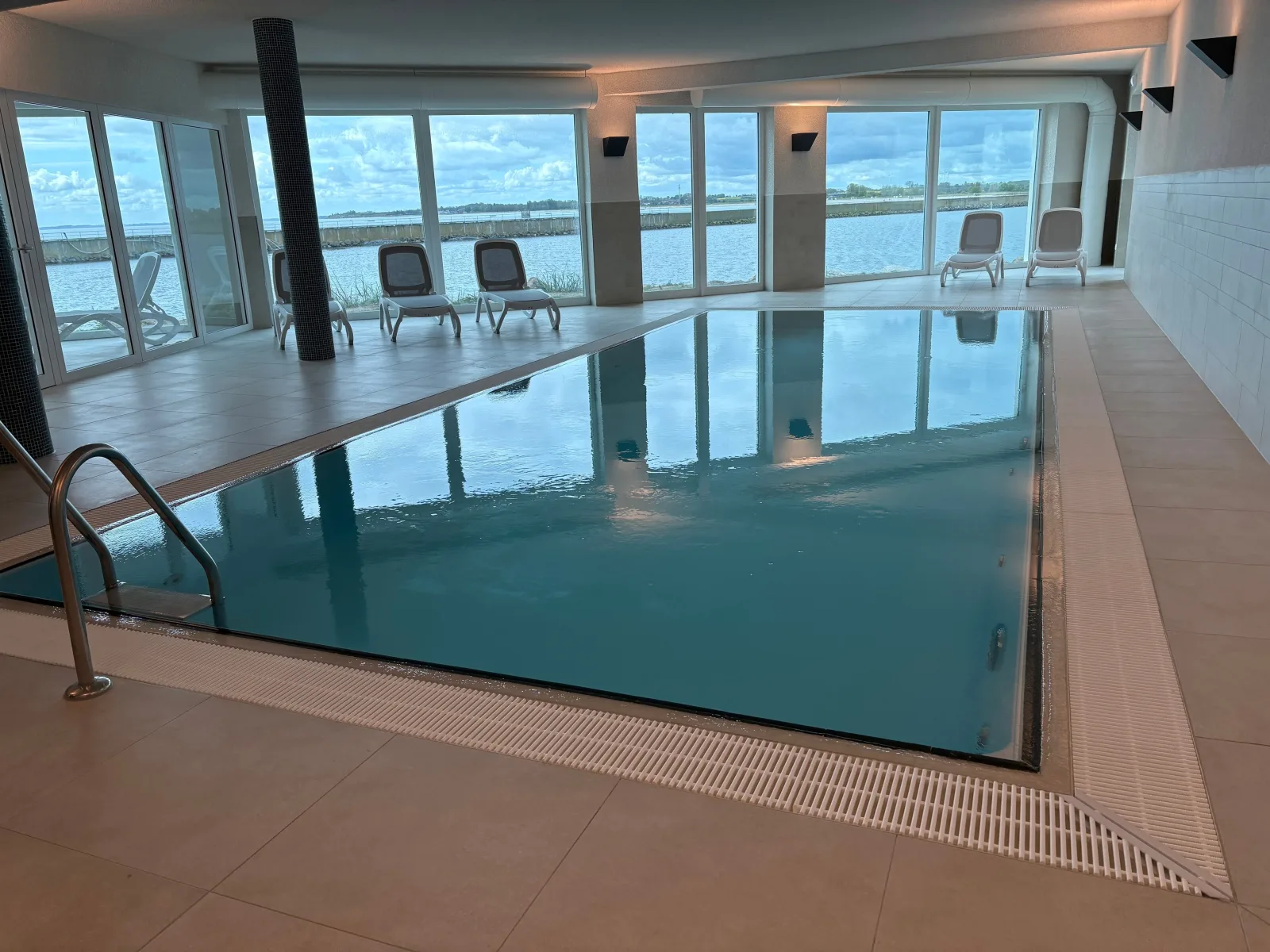 Nordmole 11 Panorama-Wasserwohnung