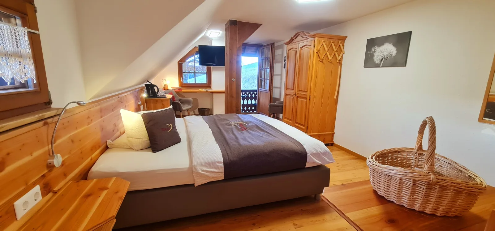 Gästehaus Holzer Kreuz- Gästezimmer Margerite für 2 Personen inkl. Landfrühstück