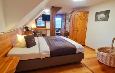 Gästehaus Holzer Kreuz- Gästezimmer Margerite für 2 Personen inkl. Landfrühstück