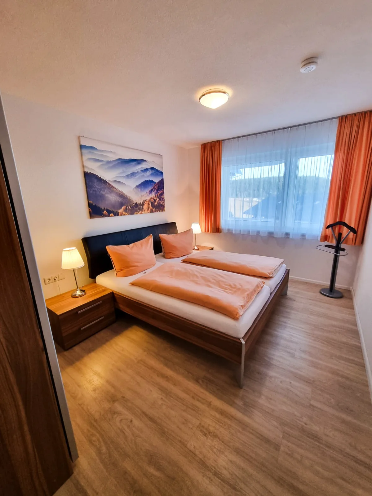 "Schwarzwaldblick" Ferienwohnung 2-4 Pers. (65qm), schöne ruhige Südhanglage mit herrl. Aussicht