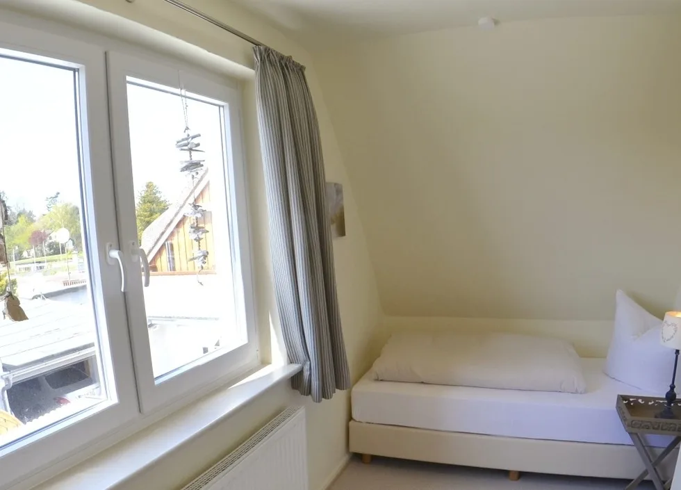 Maris Ferienwohnung Nr. 48 (OG mit Balkon und Meerblick)