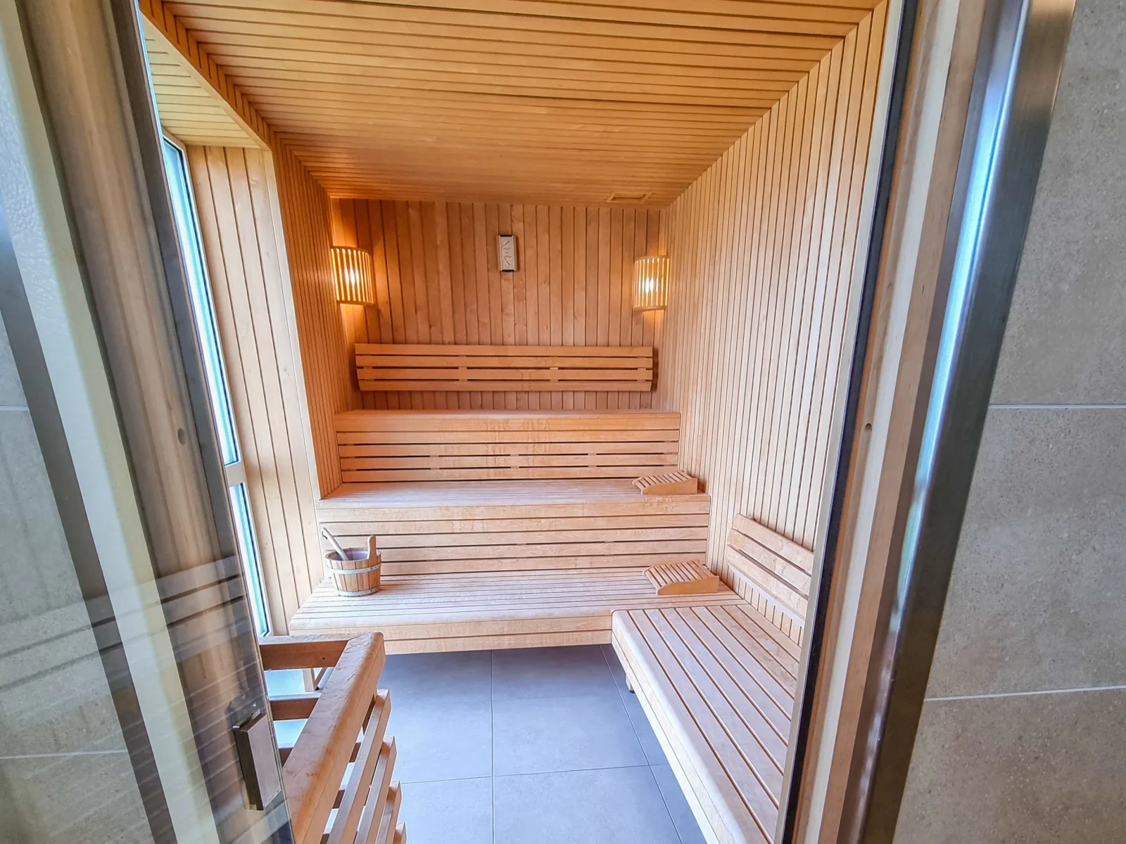 Ostesee FEWO mit Pool & Spa in Olpenitz