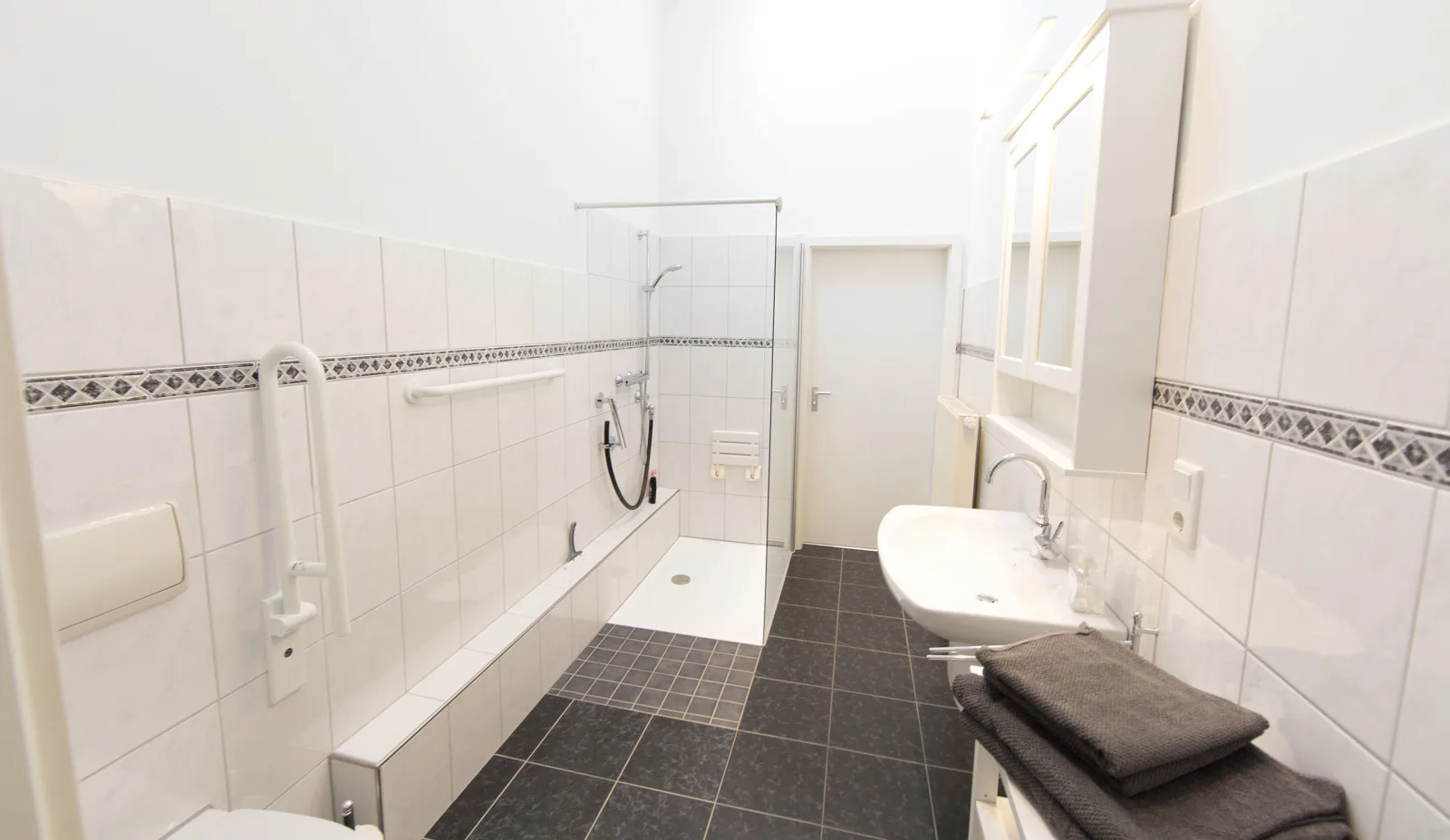 LokoMotel-Wohnung, Luxus Ferienwohnung im Lokschuppen