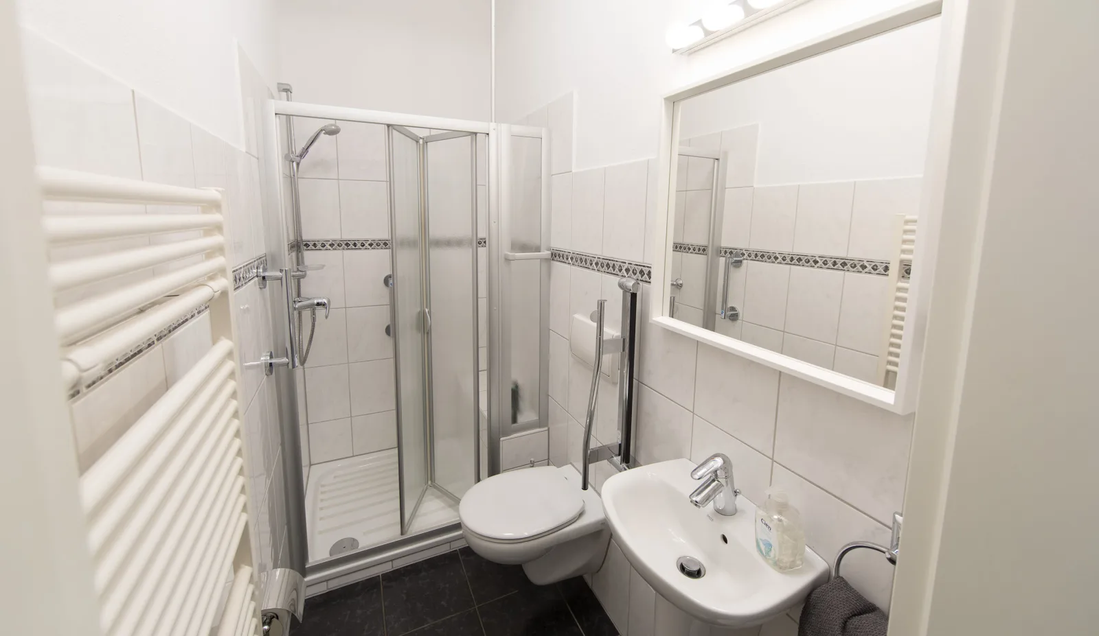 LokoMotel-Wohnung, Luxus Ferienwohnung im Lokschuppen