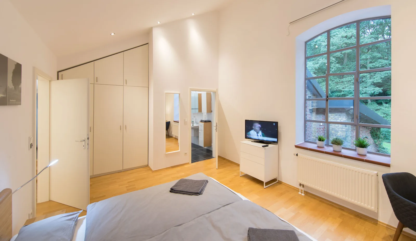 LokoMotel-Wohnung, Luxus Ferienwohnung im Lokschuppen