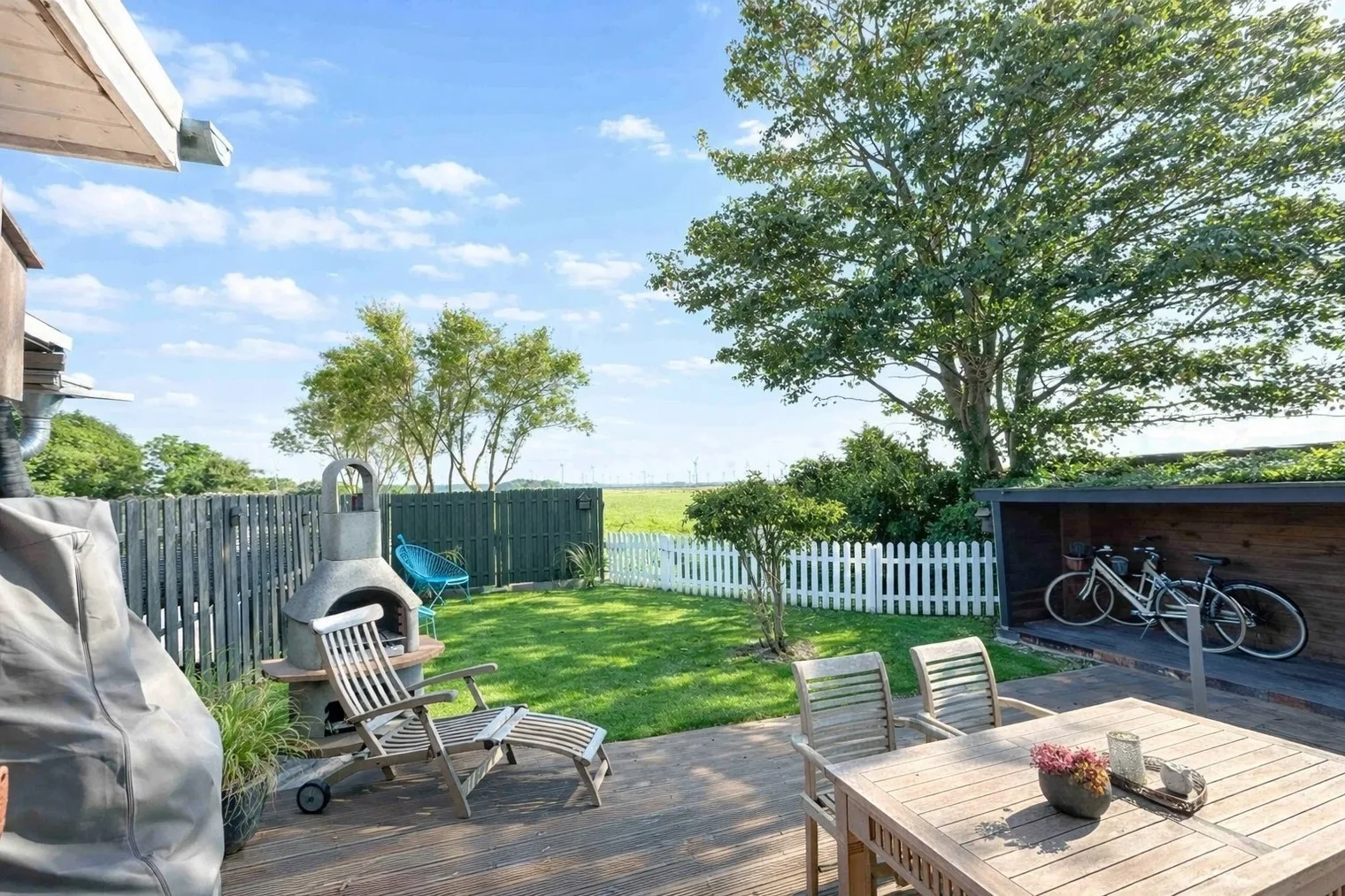 Ferienhaus : Huus an`t Diek, Maisonette Wohnung in Deichnähe, Nähe Norddeich