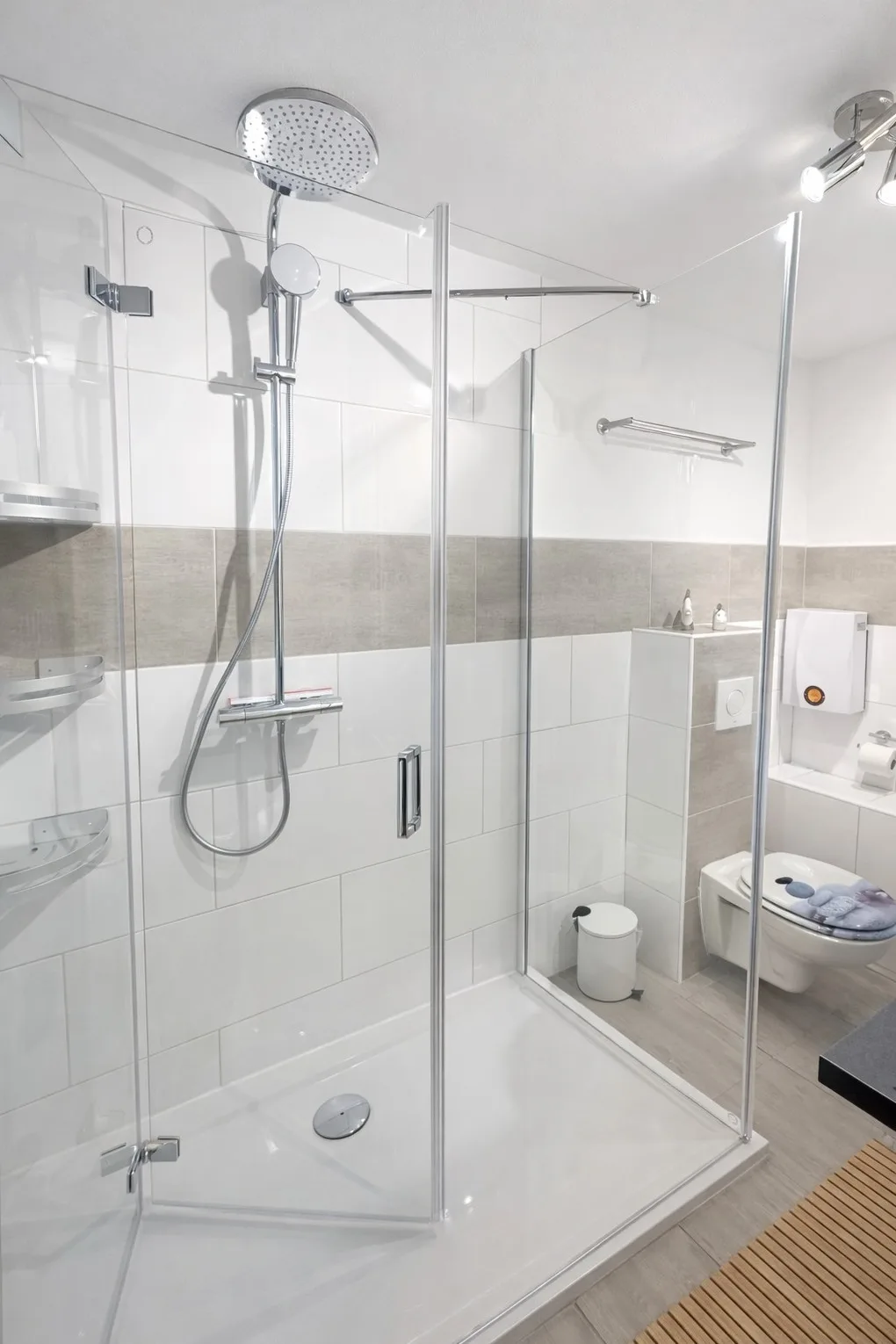 Ferienhaus : Huus an`t Diek, Maisonette Wohnung in Deichnähe, Nähe Norddeich