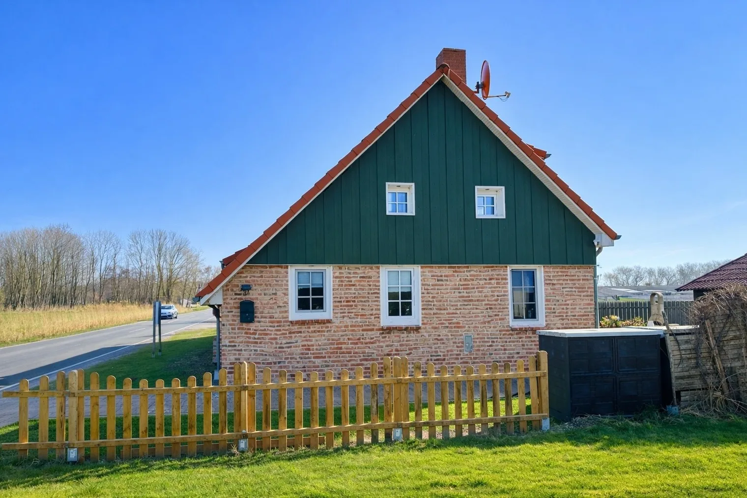 Ferienhaus : Huus an`t Diek, Maisonette Wohnung in Deichnähe, Nähe Norddeich