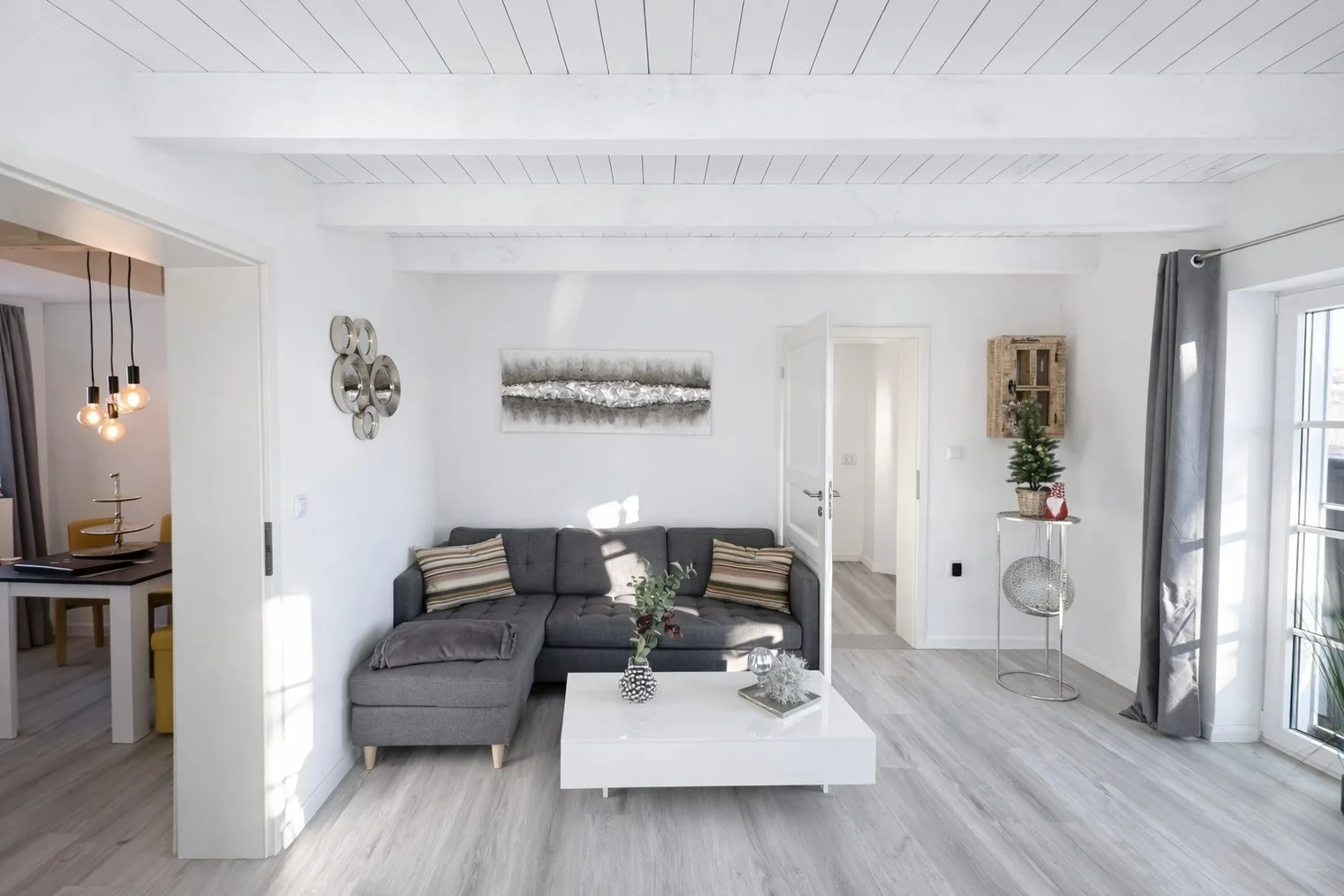 Ferienhaus : Huus an`t Diek, Maisonette Wohnung in Deichnähe, Nähe Norddeich
