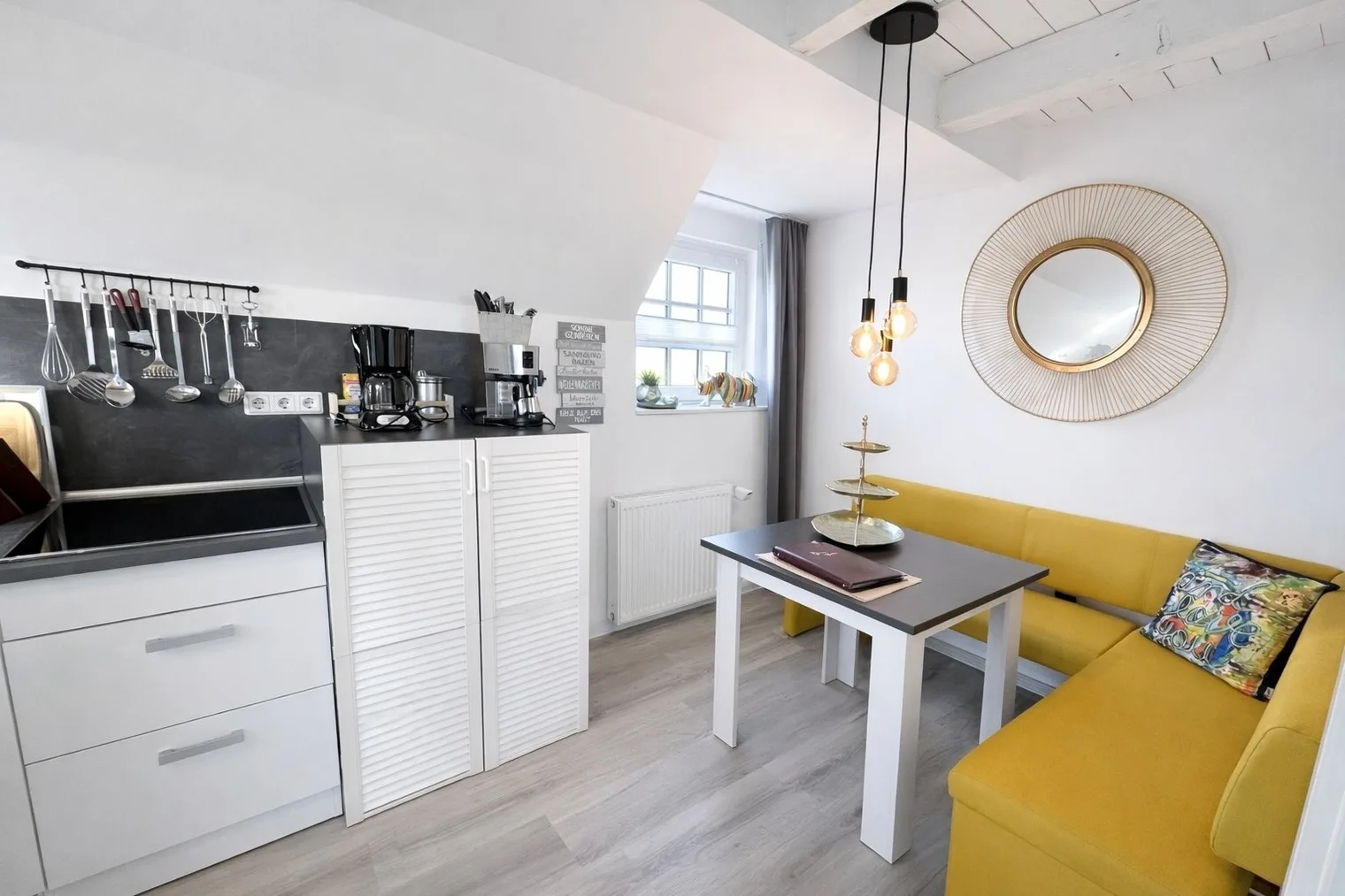 Ferienhaus : Huus an`t Diek, Maisonette Wohnung in Deichnähe, Nähe Norddeich