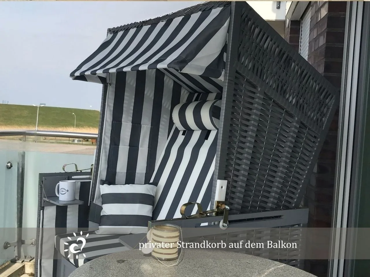 Ferienwohnung de Twargbutt Nordseeluft vom Balkon aus schnuppern