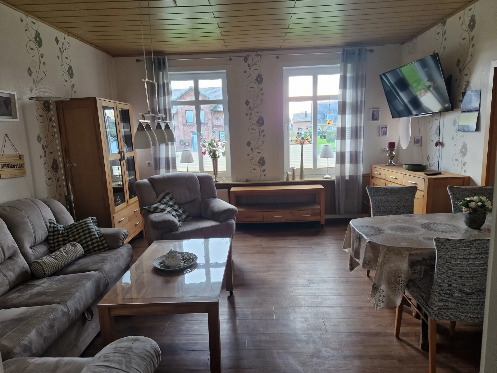 Großes Ferienhaus Nordhastedt  2- 6 Personen 16 km zur Nordsee  24 km Büsum  45km St. Peter Ording