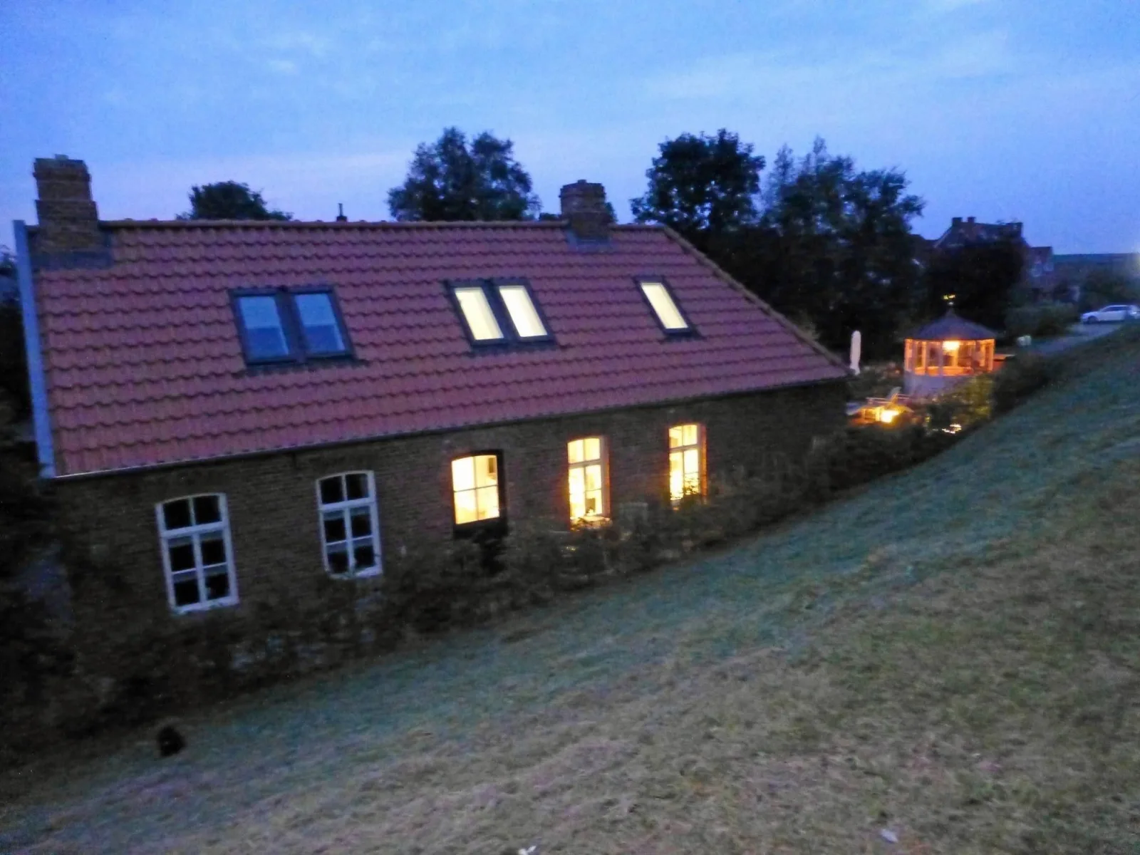 Deichhaus am Greetsieler Hafen / "Uroma Jaaptje"