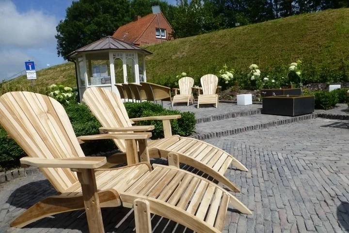 Deichhaus am Greetsieler Hafen / "Uroma Jaaptje"