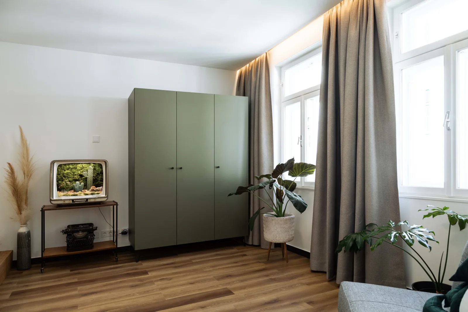 Cosy Apartment 02 - Urban Jungle Apartment