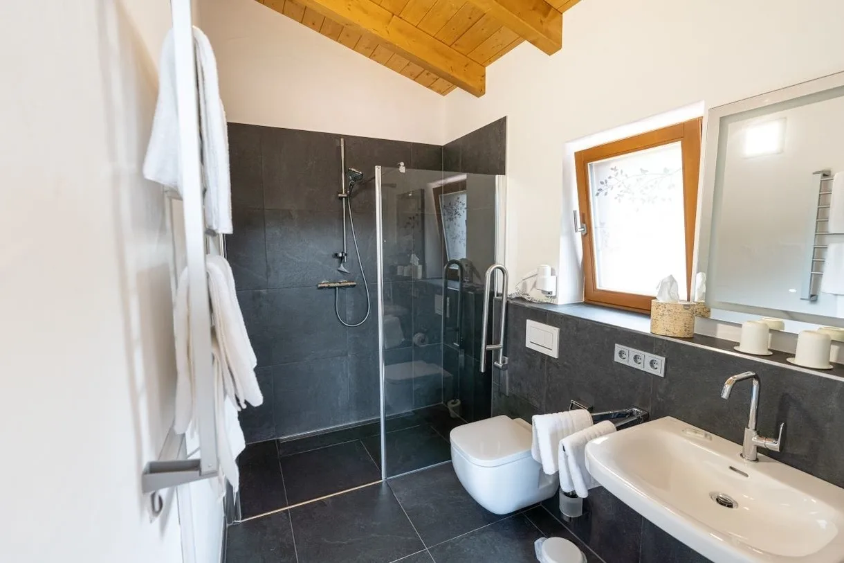 Großes Chalet mit Whirlpool und Sauna