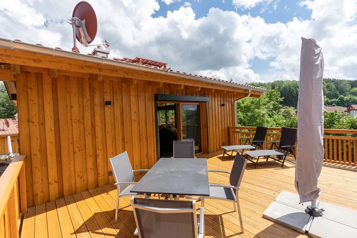 Großes Chalet mit Whirlpool und Sauna