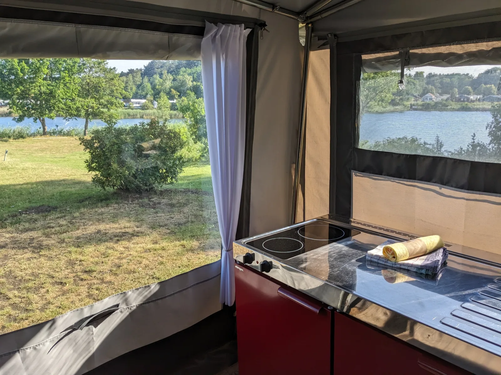 Luxuswohnwagen Forelle am Kransburger See (004)
