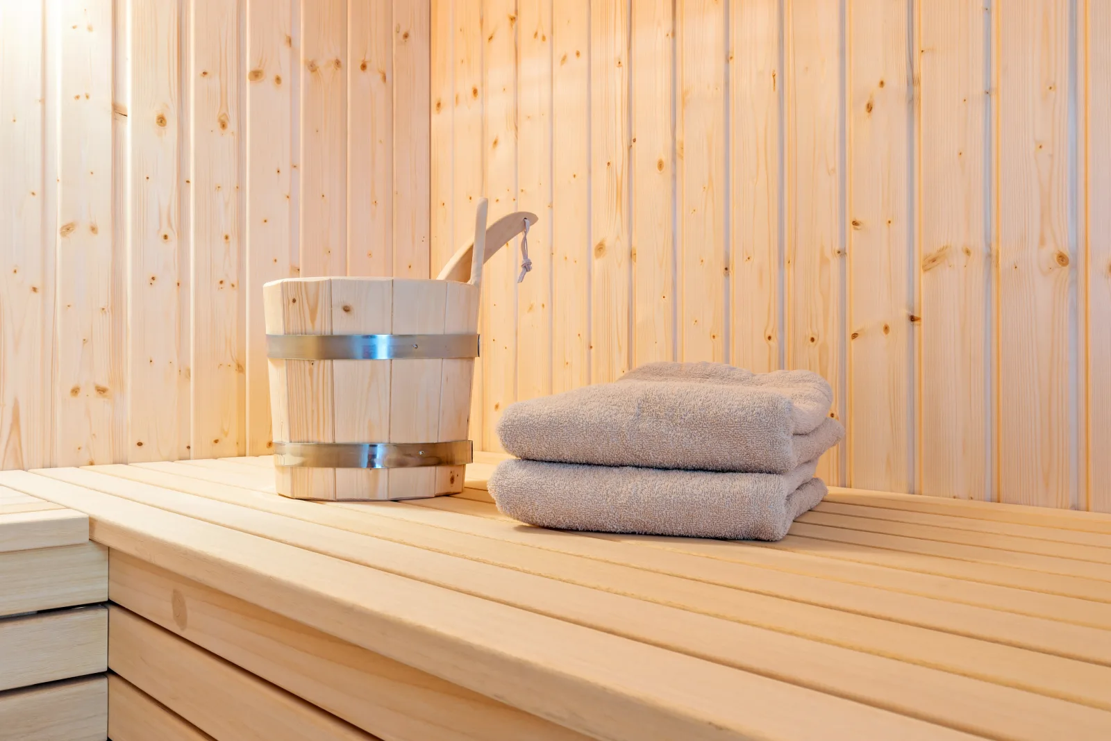 Wellness-Doppelhaushälfte  "Sand" eingezäunt 1.30m